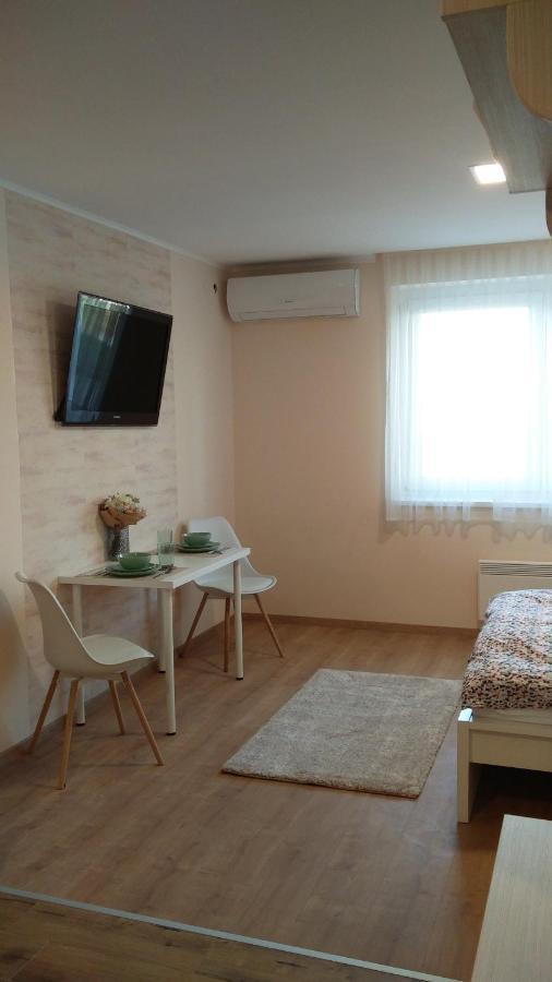 קלוצ'ה River Side Apartman מראה חיצוני תמונה